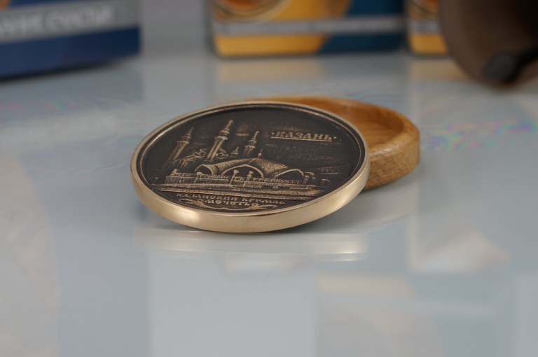 Сувениры и подарки из бронзы Медальон бронзовый КАЗАНЬ
